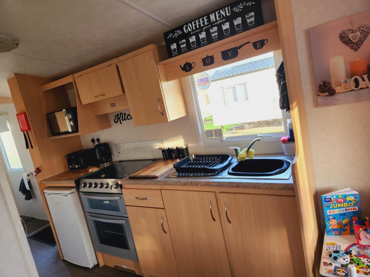 Comfy Caravan On Marine Park Hotell Rhyl Eksteriør bilde